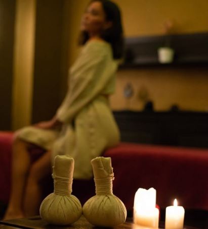 professional luxury massage therapist Dhaka