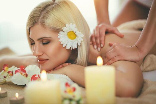 candle massage in Dhaka at VIP Spa Gulshan BD